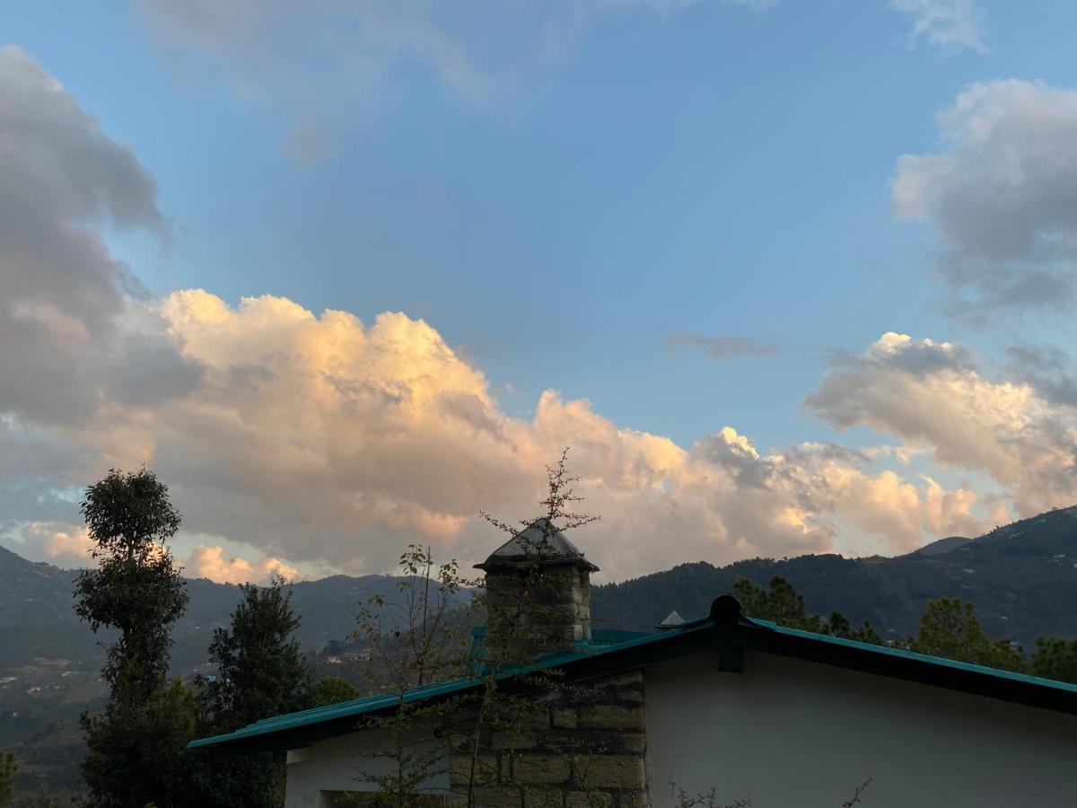 Happy Dervish Homestay Mukteshwar Exterior foto